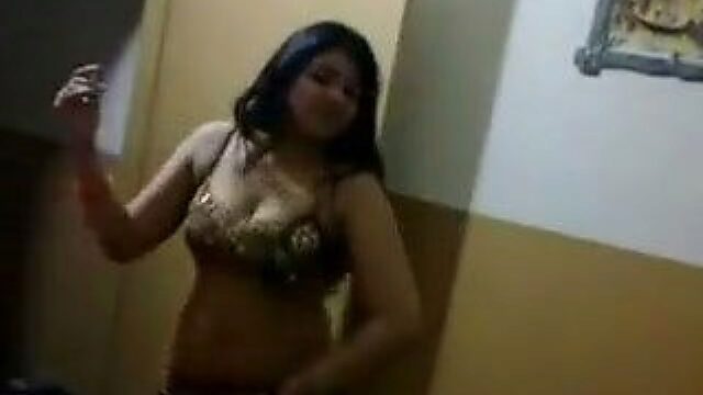 Insanely horny Indian temptress with huge tits belly dances
