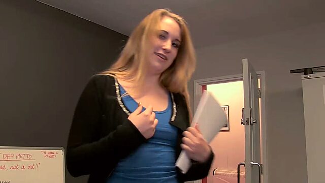 Chubby blond haired chick sucks dick and gets fucked mish on the table