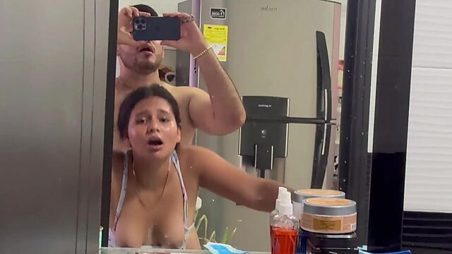 Morning sex in the bathroom with a thicc and teeny Latina