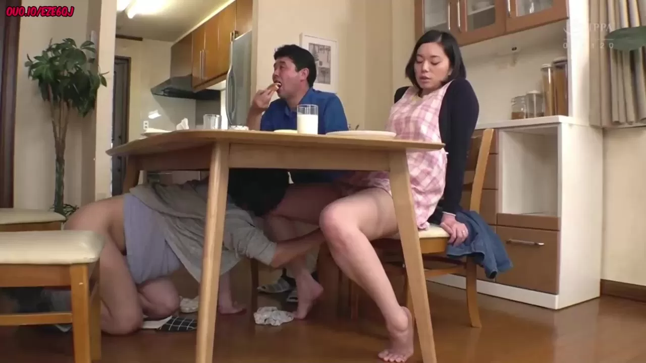 Guy Fucks & Creampies His Sexy Slim Japanese Stepmom Several Times Behind  His Dads Back To Win Money