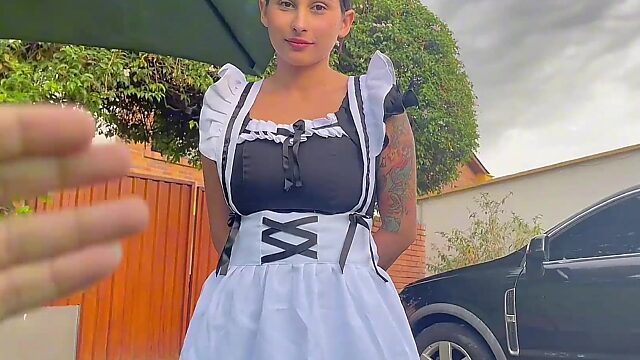 Curvaceous chambermaid smashes massive cock in the backyard
